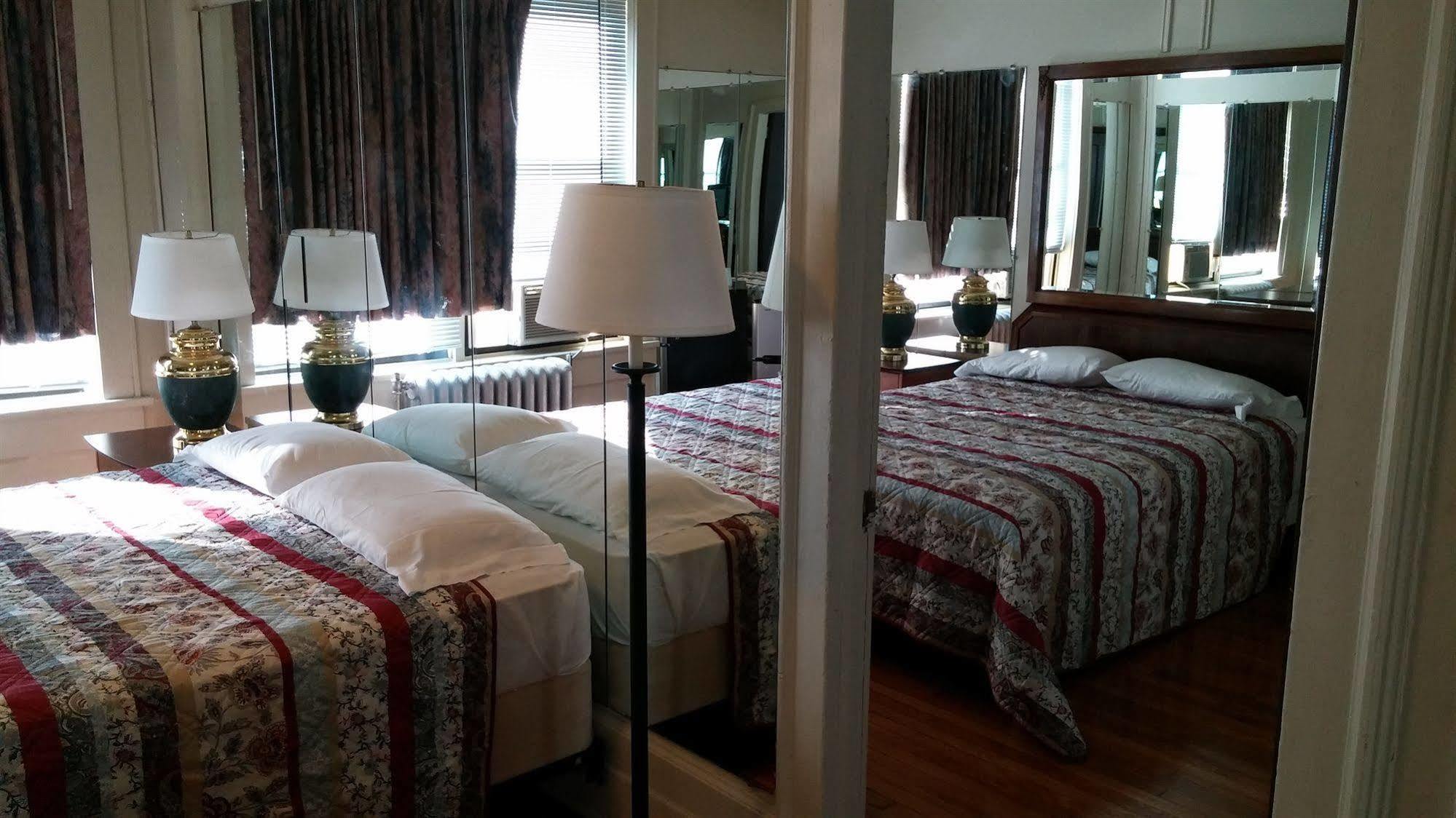 Hotel Riviera Newark Esterno foto