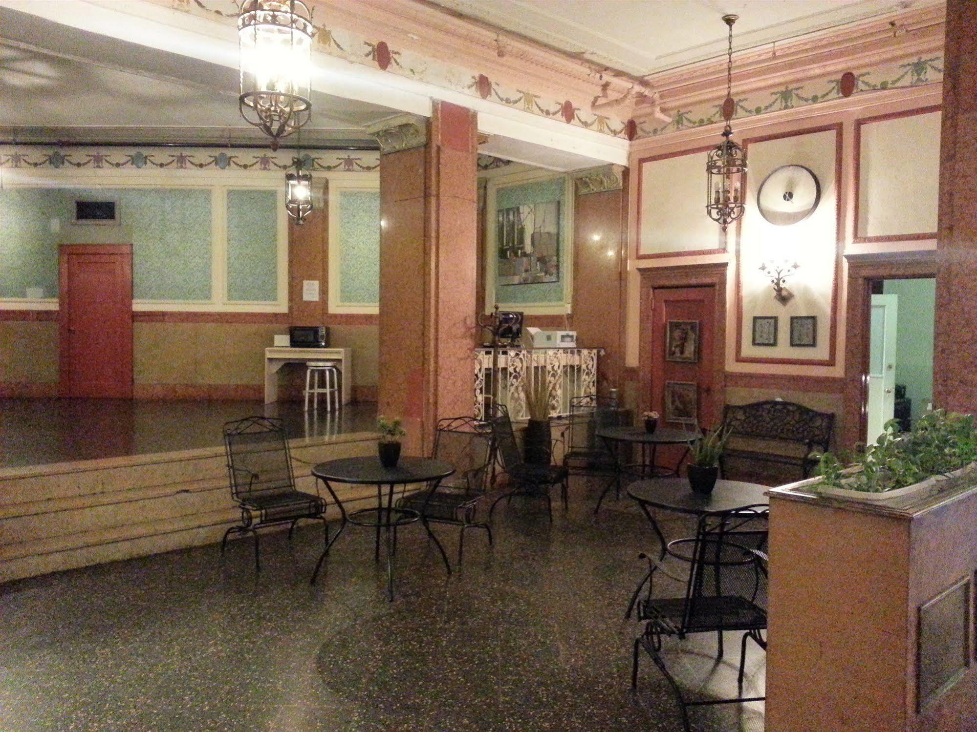 Hotel Riviera Newark Esterno foto